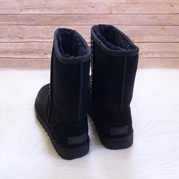 UGG Classic Short Stud II Black Boots - Picture 5 of 9